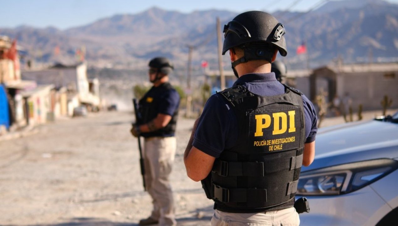 /pdi-atacama-fiscalizo-a-mas-de-100-extranjeros-en-masivo-operativo