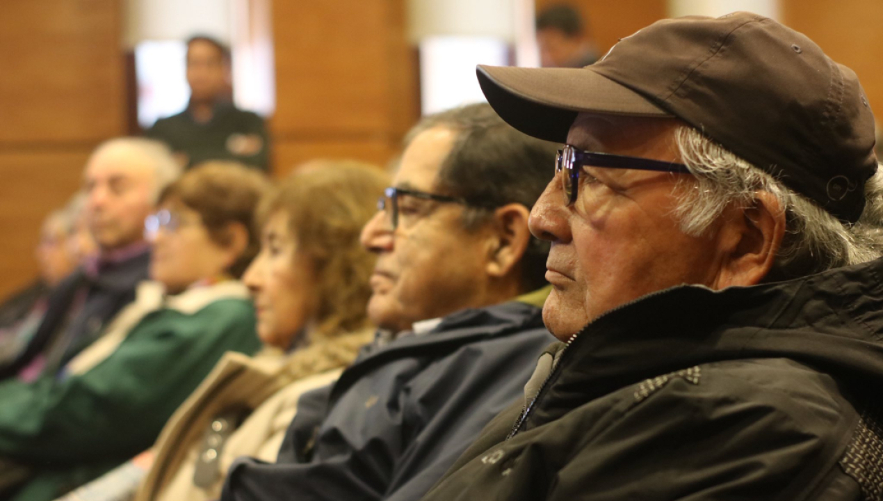 /personas-mayores-de-arauco-participaron-en-charla-informativa