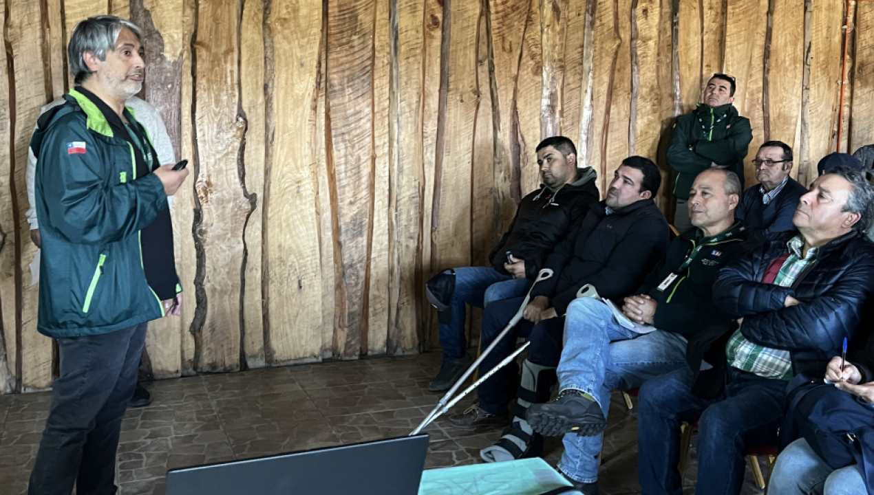 /duenos-as-de-equinos-participan-en-conversatorio-sobre-anemia-infecciosa