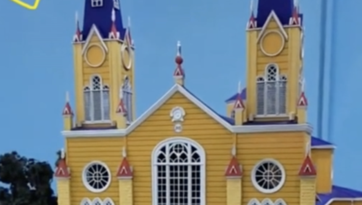 /los-lagos/iglesia-de-castro-en-miniatura-deslumbra-en-video-desde-el-museo-minitur-en