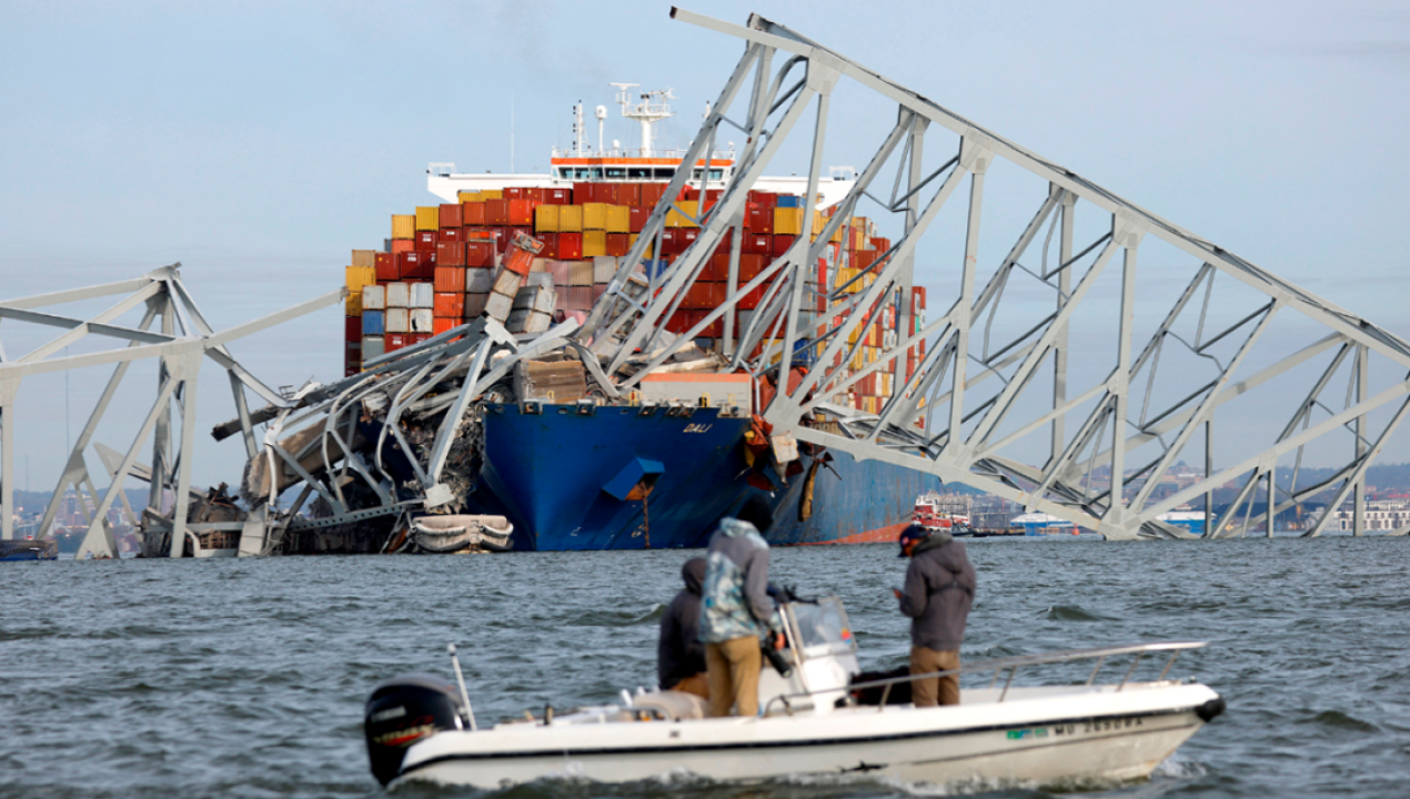 /internacional/estados-unidos/continuan-busqueda-de-personas-desaparecidas-tras-colapso-de-puente-en