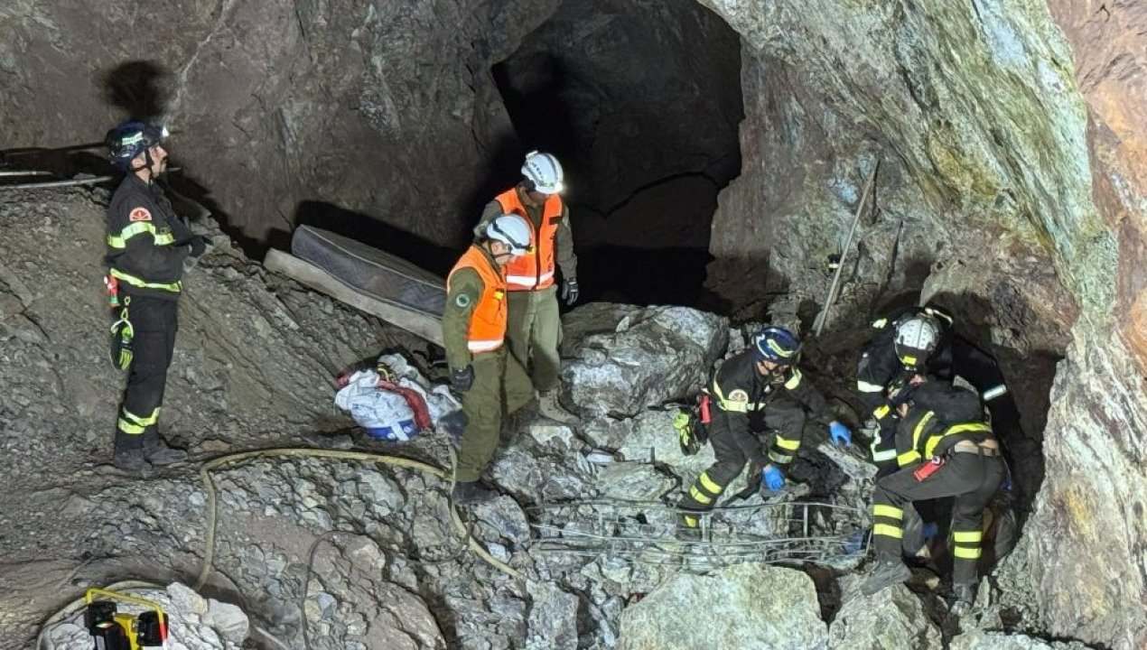 /regionales/region-de-atacama/derrumbe-deja-tres-mineros-fallecidos-en-yacimiento-irregular-de-copiapo
