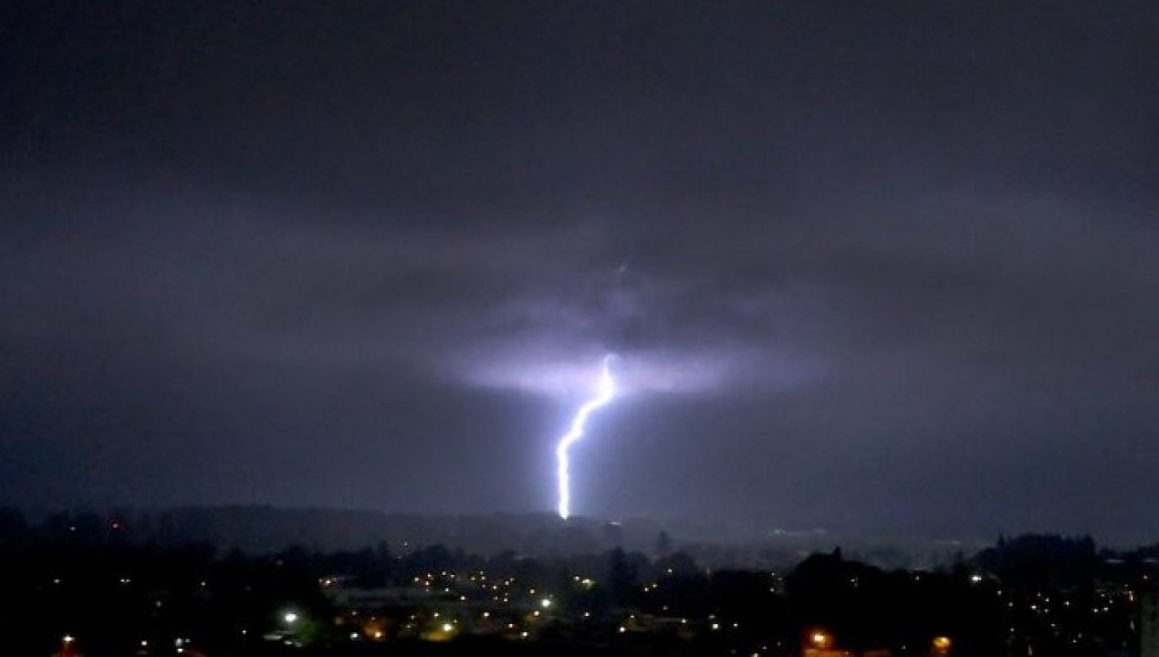 /regionales/meteorologia-advierte-tormentas-electricas-en-el-sur-y-entrega-pronostico
