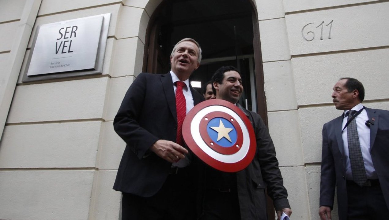 /actualidad/politica/kast-oficializo-su-renuncia-al-partido-republicano-antes-de-asumir-la