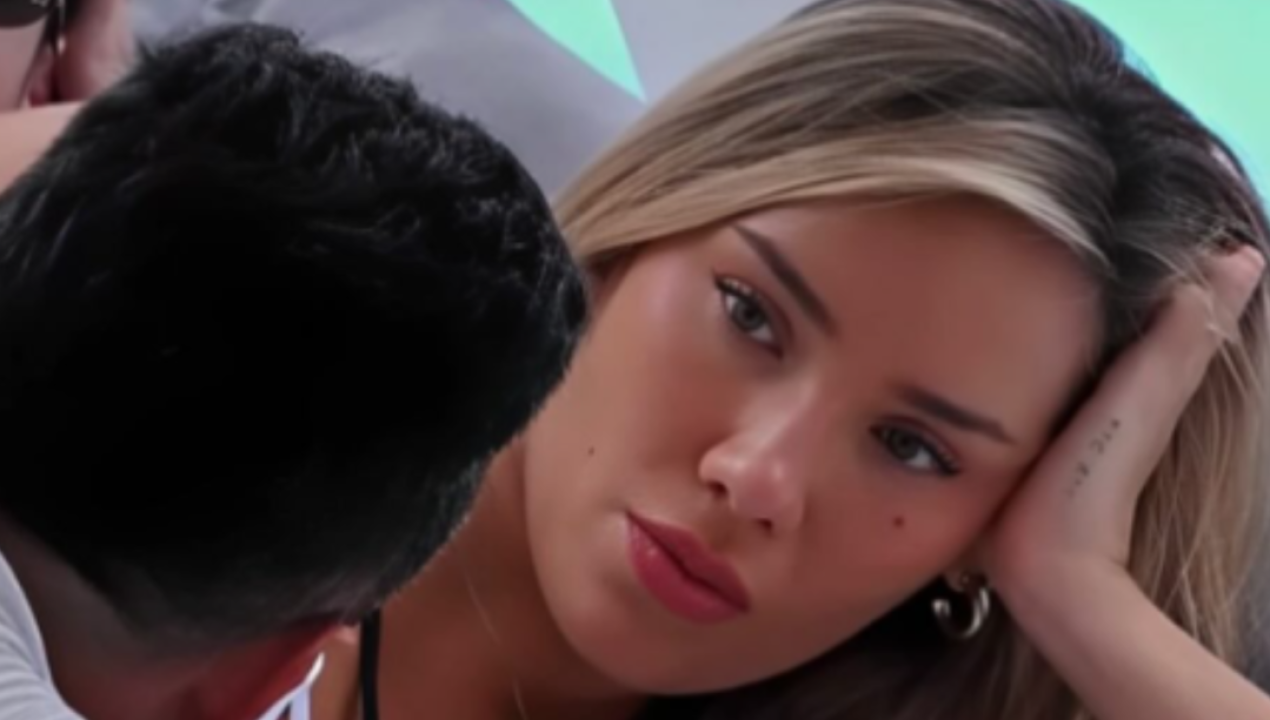 /magazine/el-inesperado-detalle-que-alejo-a-vale-concha-de-jota-en-el-encierro